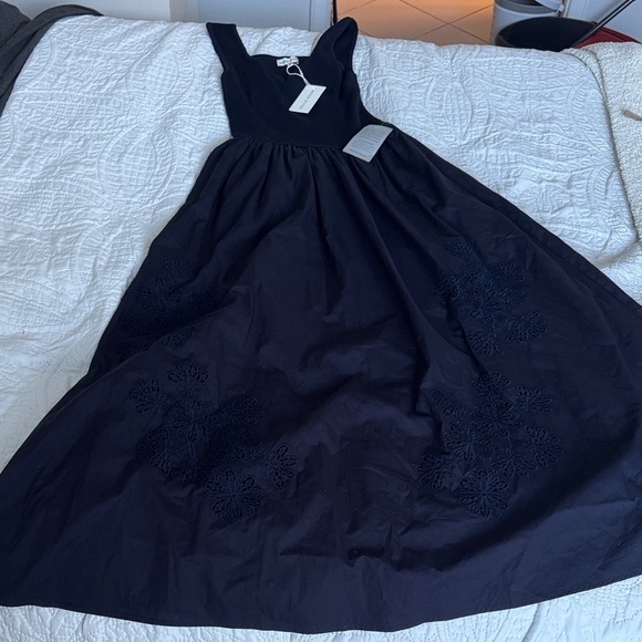 NWT MOON RIVER Sweater Top Eyelet Detail Midi Dress NAVY medium - Picture 7 of 15